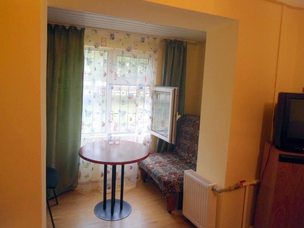 Hotel Desna Kut Киев Екстериор снимка