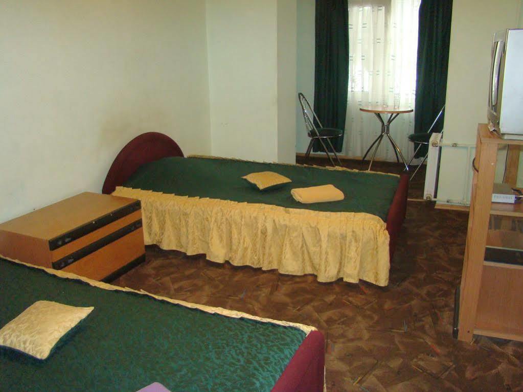 Hotel Desna Kut Киев Екстериор снимка